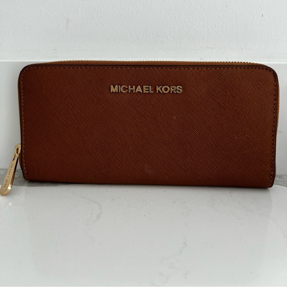 Michael Kors wallet